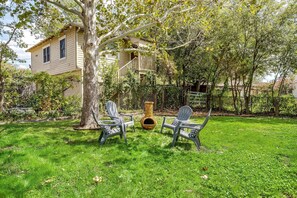 Back yard entertaining space