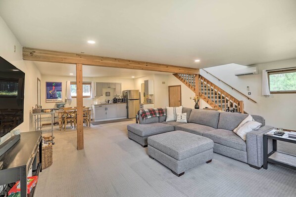 Bend Vacation Rental | 2BR | 1BA | 2,200 Sq Ft | Access Only By Stairs