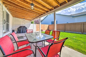 Covered Patio | Gas Grill | Propane Provided