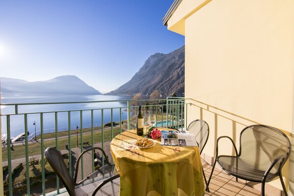 Lake View
