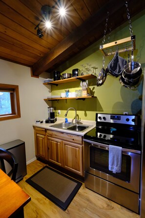 Fully equipped kitche.