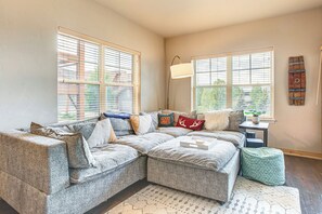 Living Room | 65" 4K Google Smart TV w/ Cable & Soundbar | Gas Fireplace