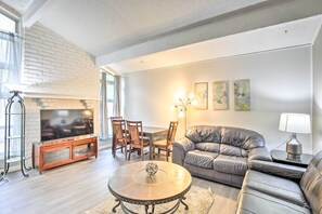 Living Room | 2-Story Townhome | Pet Friendly w/ Fee