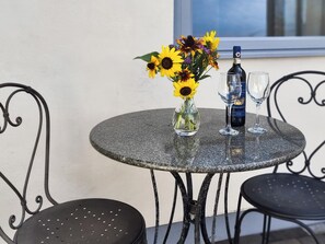 Outdoor area | The Nook, Portishead