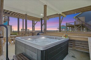 We are so close to the beach that can enjoy ocean views from downstairs too!