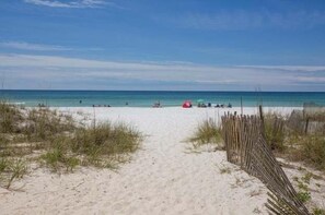 Sugary White sands and the Beautiful Emerald Coast 