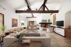 Main living room 