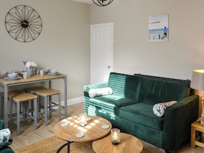 Living room/dining room | Dove Cottage-Number 16, Belford