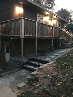 Beautiful, easy walkway to front door. (Outdoor lighting)