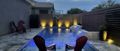 10x30’ heated pool with basketball hoop 