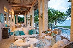 Wrap around porch lounge area facing the ocean 