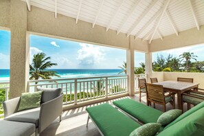 Patio showing outside dinning 