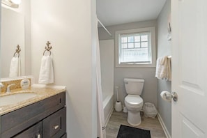 Main bathroom in Main bedroom
