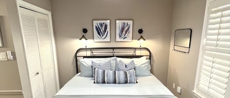 Master Bedroom 
King Bed, Bathroom Access, Closet, Dresser 
Smart TV + Cable 