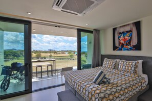 Spacious studio with a beautiful view