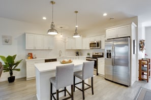 Kitchen | Single-Story Home | Central A/C & Heating