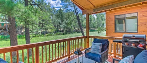 Lakeside Vacation Rental | 3BR | 2BA | 1,426 Sq Ft | Step-Free Access