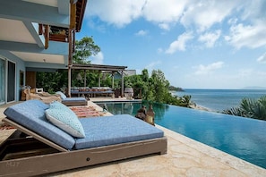 La Vida Villa: Pool
