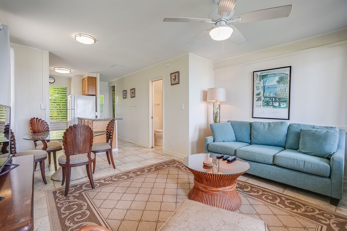 “Hale Kai” at Kapaa Sands- Oceanfront Split Level -2 Bedroom 1.5 Bath