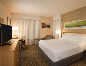Unit with 1 King bed. Exact units will be assigned upon arrival. Views, colors, and decor may vary.