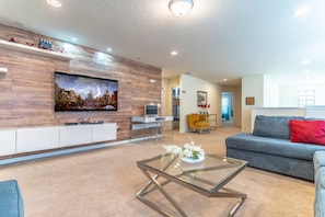Plenty Of Space for Games, Group Gatherings or Work in Private - Upstairs Loft Theater Room - View #4