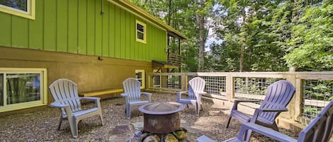 Maggie Valley Vacation Rental | 4BR | 2BA | Stairs Required | 1,810 Sq Ft