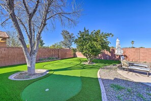 3-Hole Putting Green