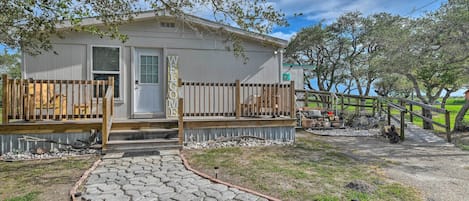 Rockport Vacation Rental | Studio | 1BA | Stairs Required | 360 Sq Ft