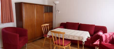 Appartement 4, 36 qm, 1 Schlafraum, max. 2 Personen-Wohnung 4 - Wohnzimmer