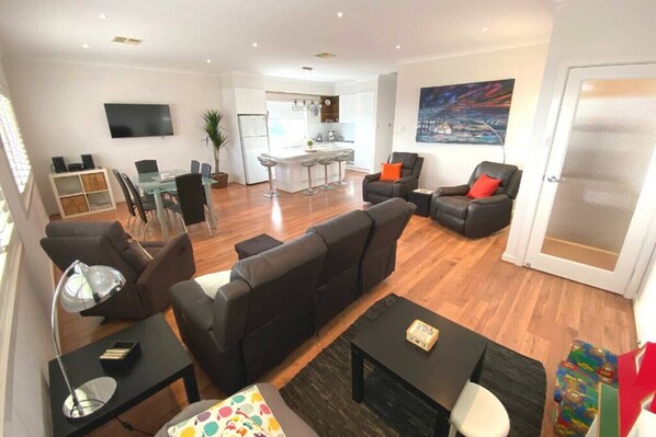 Living & Dining Area