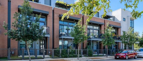 Two 4BR 3BA Townhomes - Beautifully designed and literally steps to The Pearl Each Townhome with identical floorplan