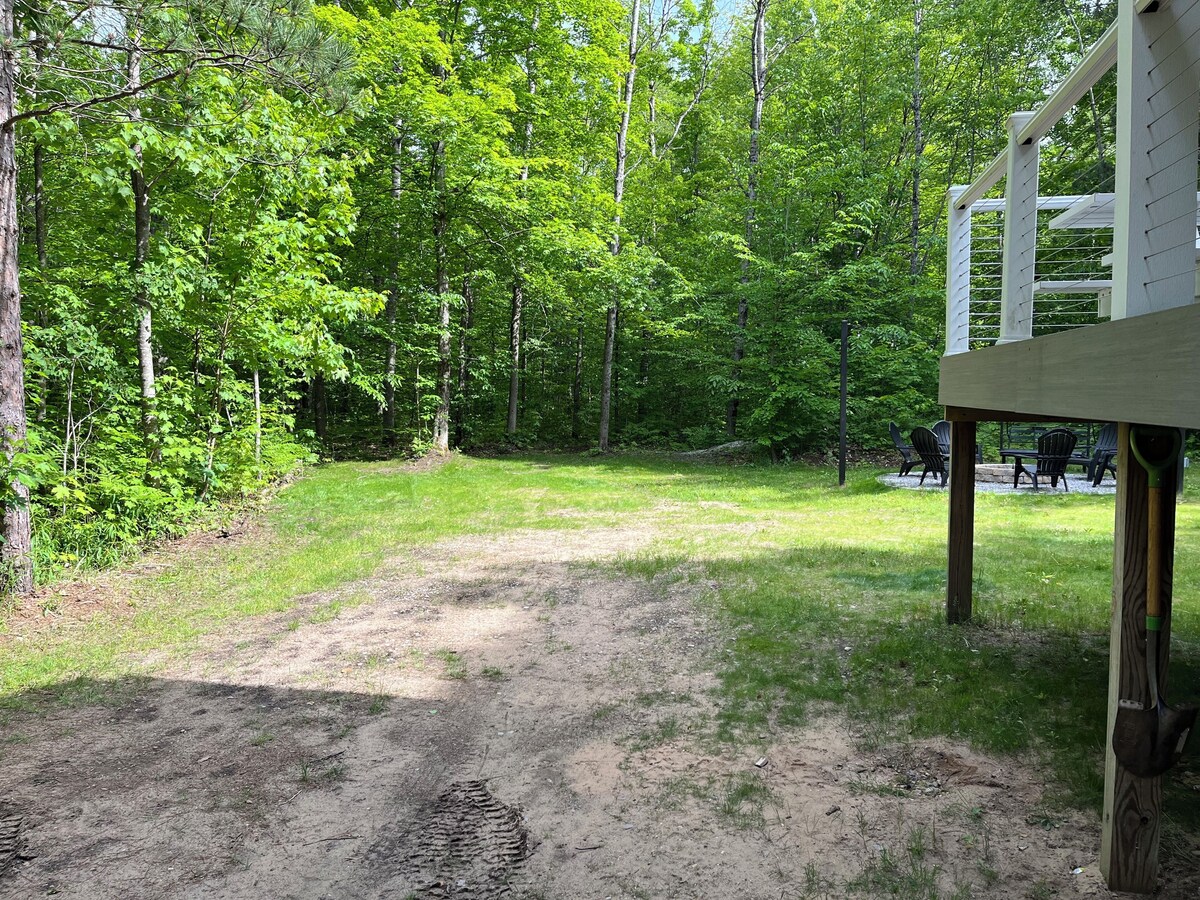 CABIN 14: Northern Michigan Summer Fun