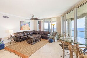 Living Room 1.1