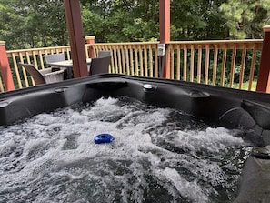 Bañera de hidromasaje al aire libre