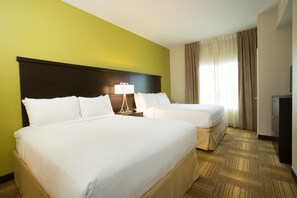 Have a good night's sleep in the comfortable bedroom