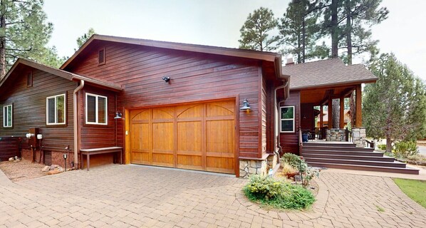 A warm welcome to your mountain retreat.