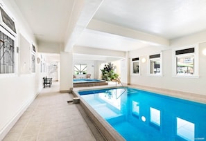 Indoor/Outdoor Heated Pool & Jacuzzi 