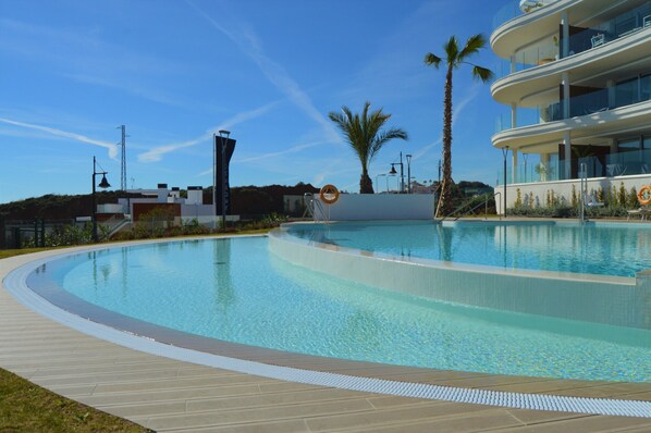 Swimming pool