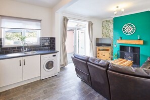 Seagull Cottage, Bridlington - Host & Stay