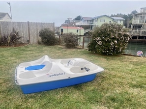 Paddle boat and two kayaks for guest use!