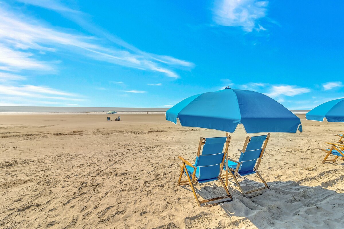 Centrally located on Kiawah Island – WINDSWEPT Villa – Steps to the BEACH