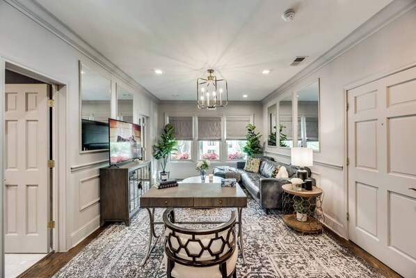 Open Living Room. Stay on top of work while on the road. The Airbnb has a dedicated workspace with super fast Wi-Fi.