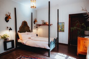 HUnters Bedroom/ Forester Home