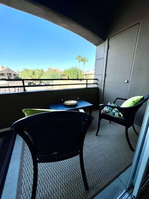 16 foot balcony