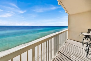 Celadon 1103 - Beach Paradise balcony