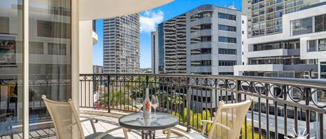 Large Balcony with panoramic views of the Gold Coast 🏙