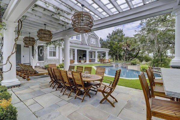 Outdoor Dining Area