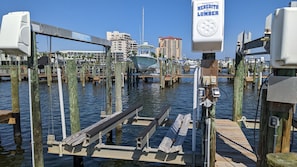 Pirates Bay B205 Boat Slip