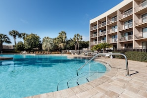 Pirates Bay Pool