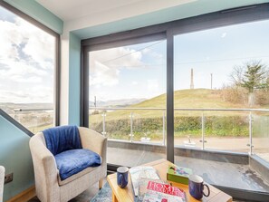 Living room | Blodfryn, Bryn Pydew, near Llandudno